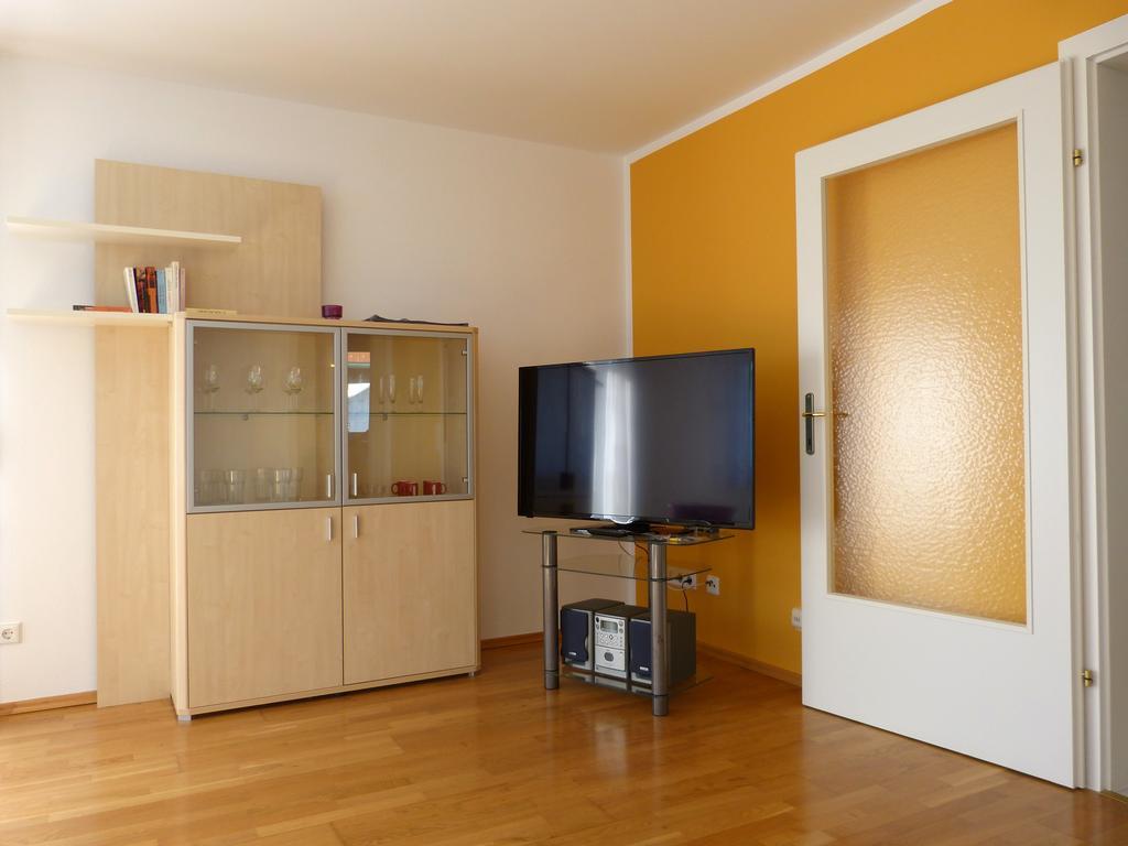Ferienwohnung Kern Bodensdorf Camera foto